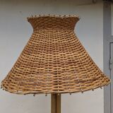 Floor lamp with vintage rattan lampshade