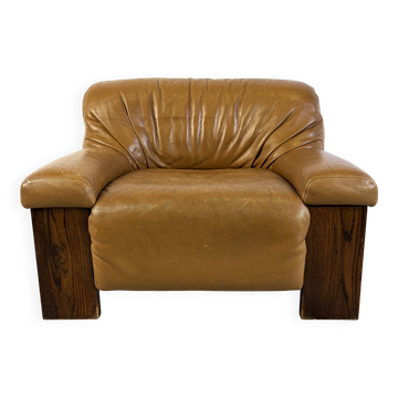 Fauteuil en cuir brutaliste, années 1960