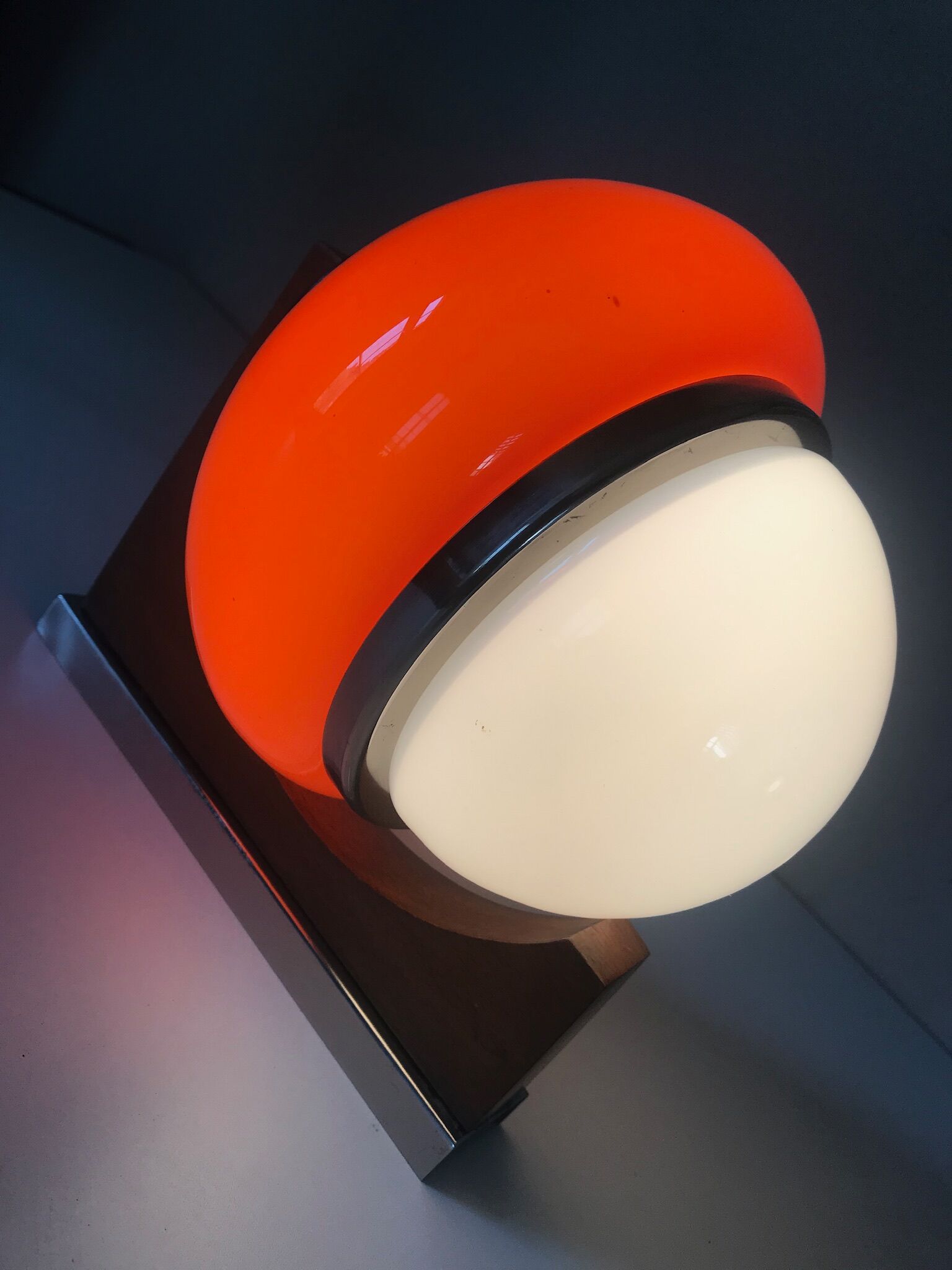 Applique bois et verre des annees 70