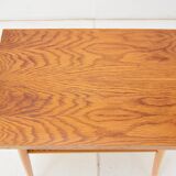 Table d'appoint du milieu du siècle de Drevopodnik Holesov, années 1960.