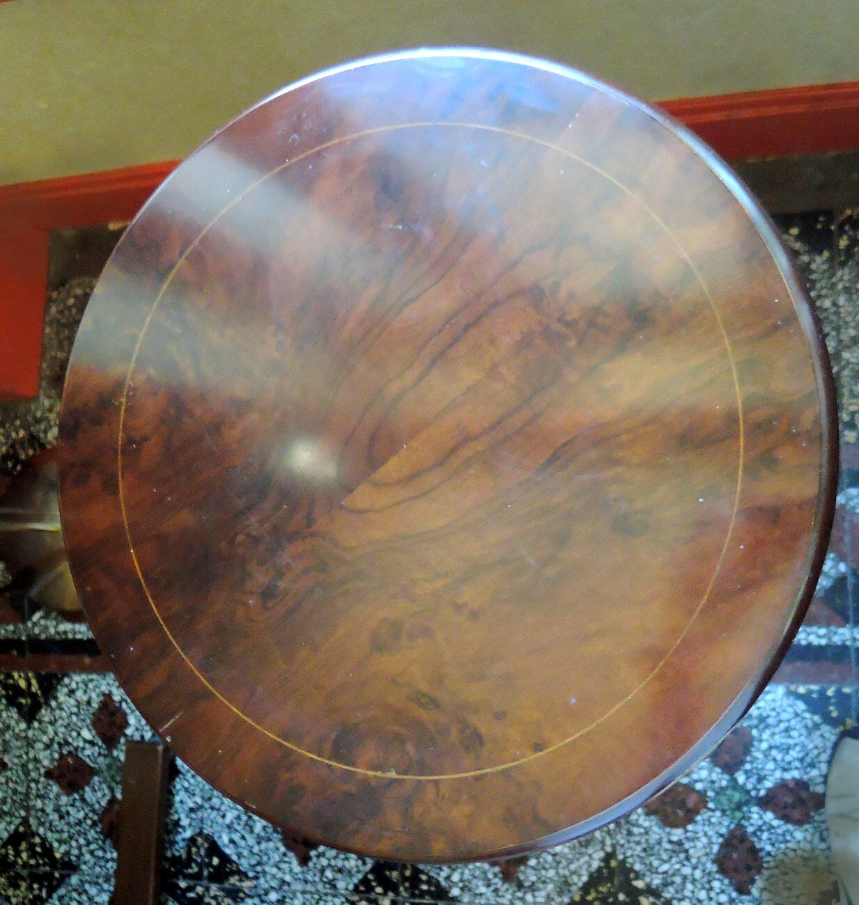 Empire round console