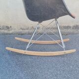 Rocking chair RAR fiberglass by Charles & Eames 1970