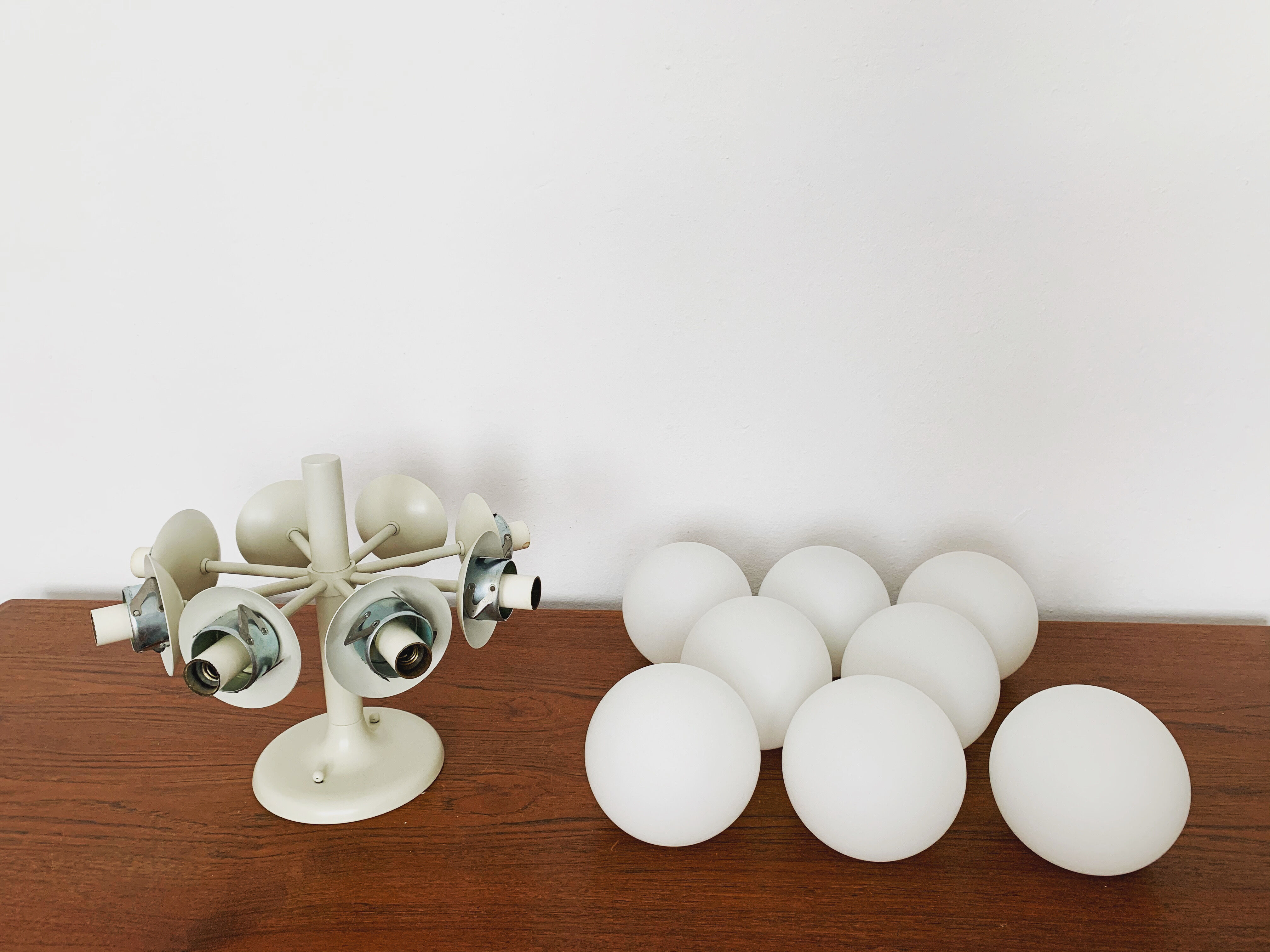 Opaline Sputnik chandelier by Kaiser Leuchten