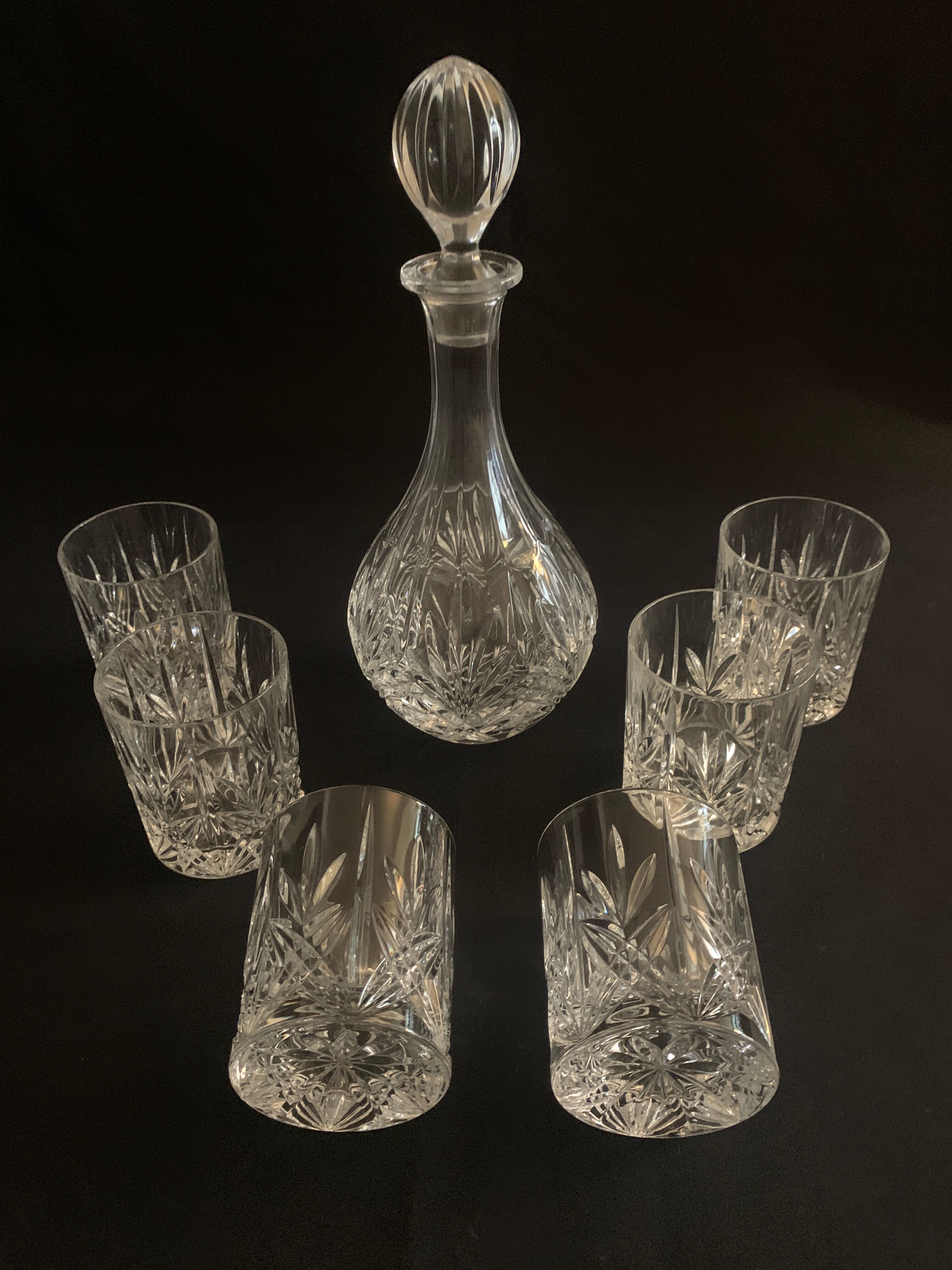 Crystal decanter and its six glasses