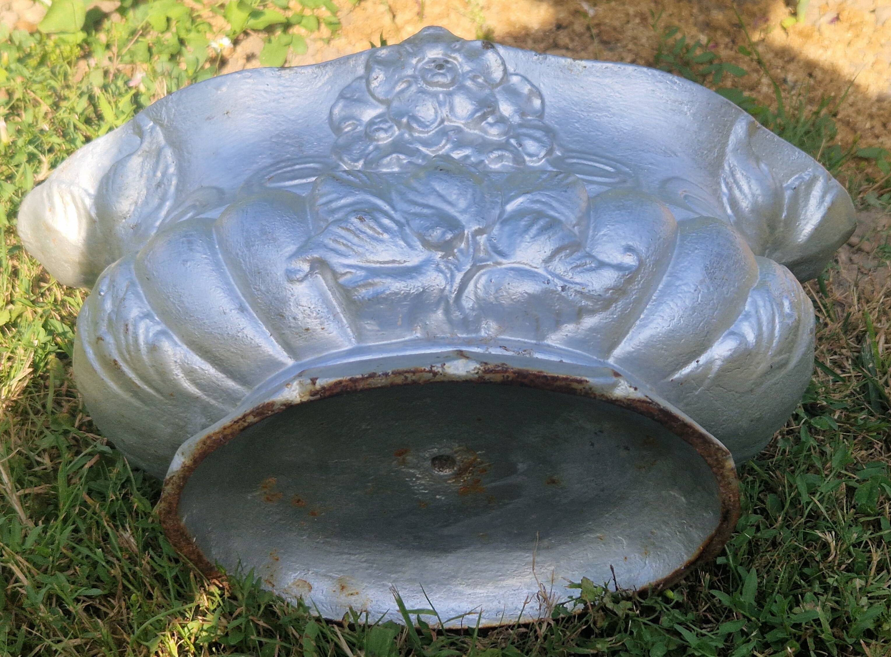Art Deco planter