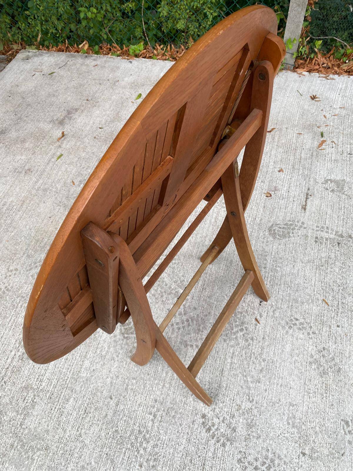 Folding garden table in solid teak Proloisirs parasol 80cm