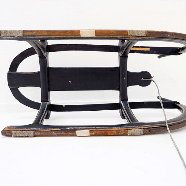 Chérubin'' luge décorative pour enfants en bois courbé du XIXe siècle
