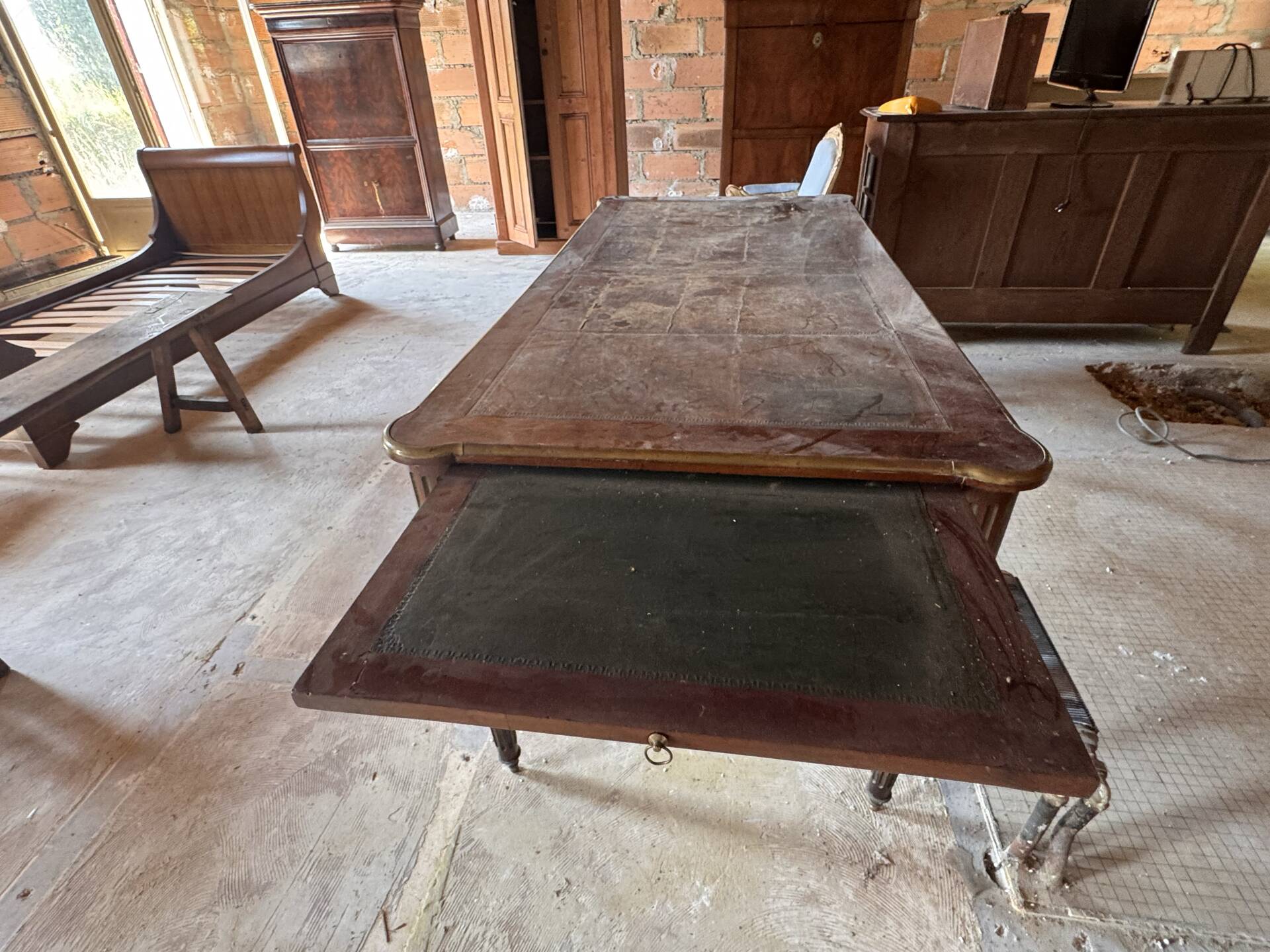 Large flat desk in Louis XVI style made of mahogany, early 20th century.
