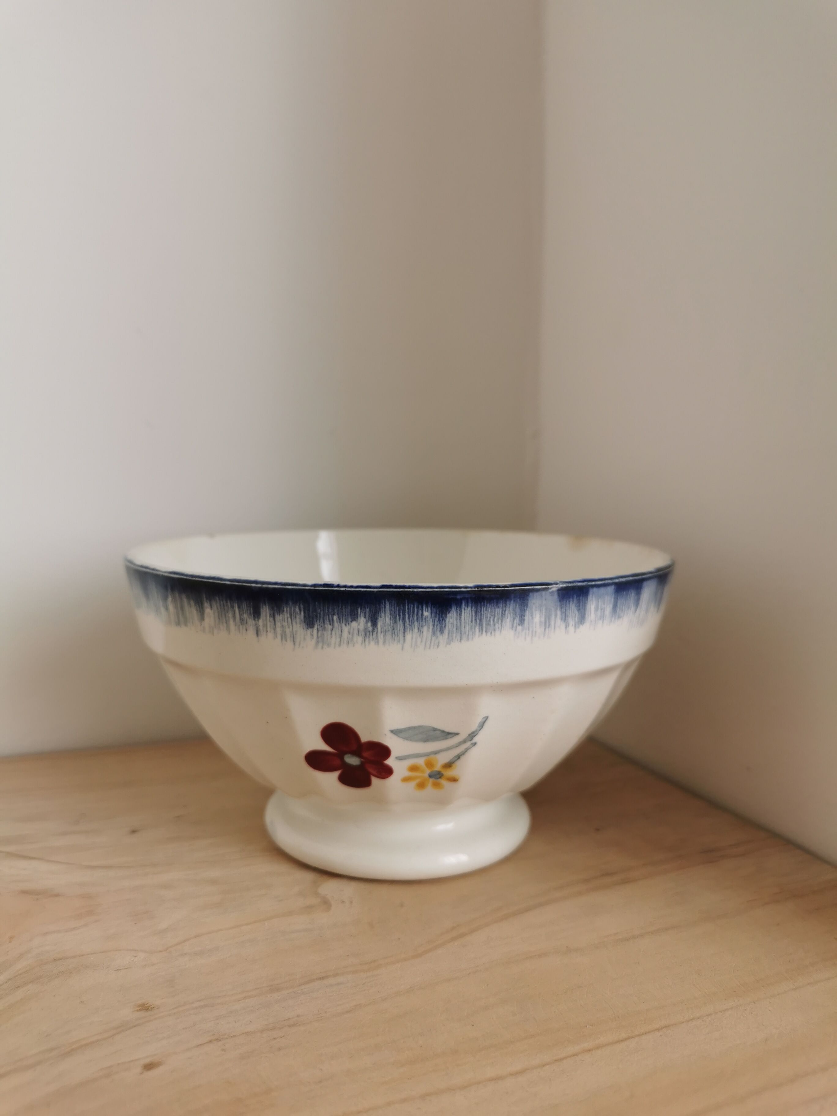 Old bowl Digoin Mary-Lou