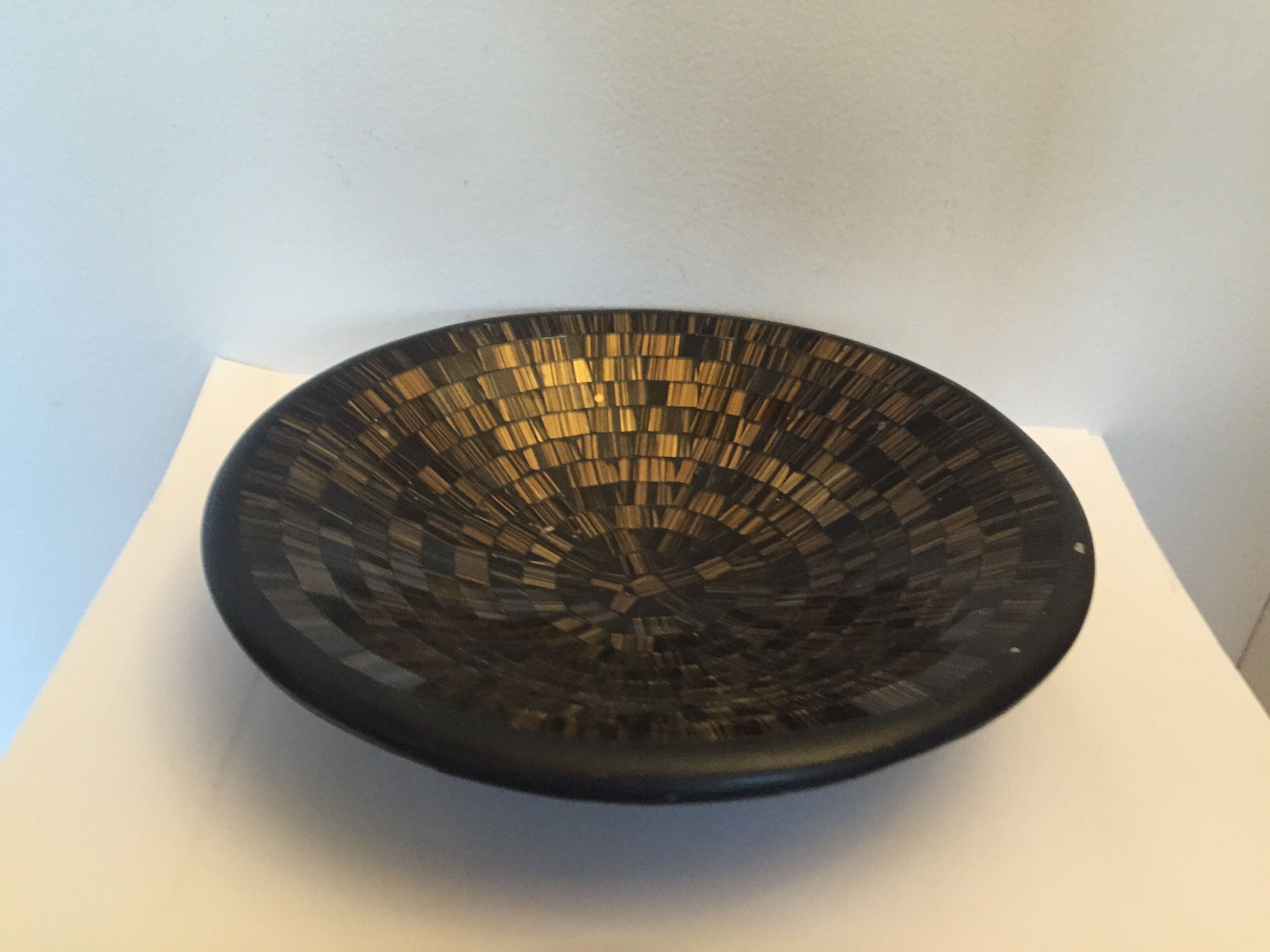 Ceramic dish