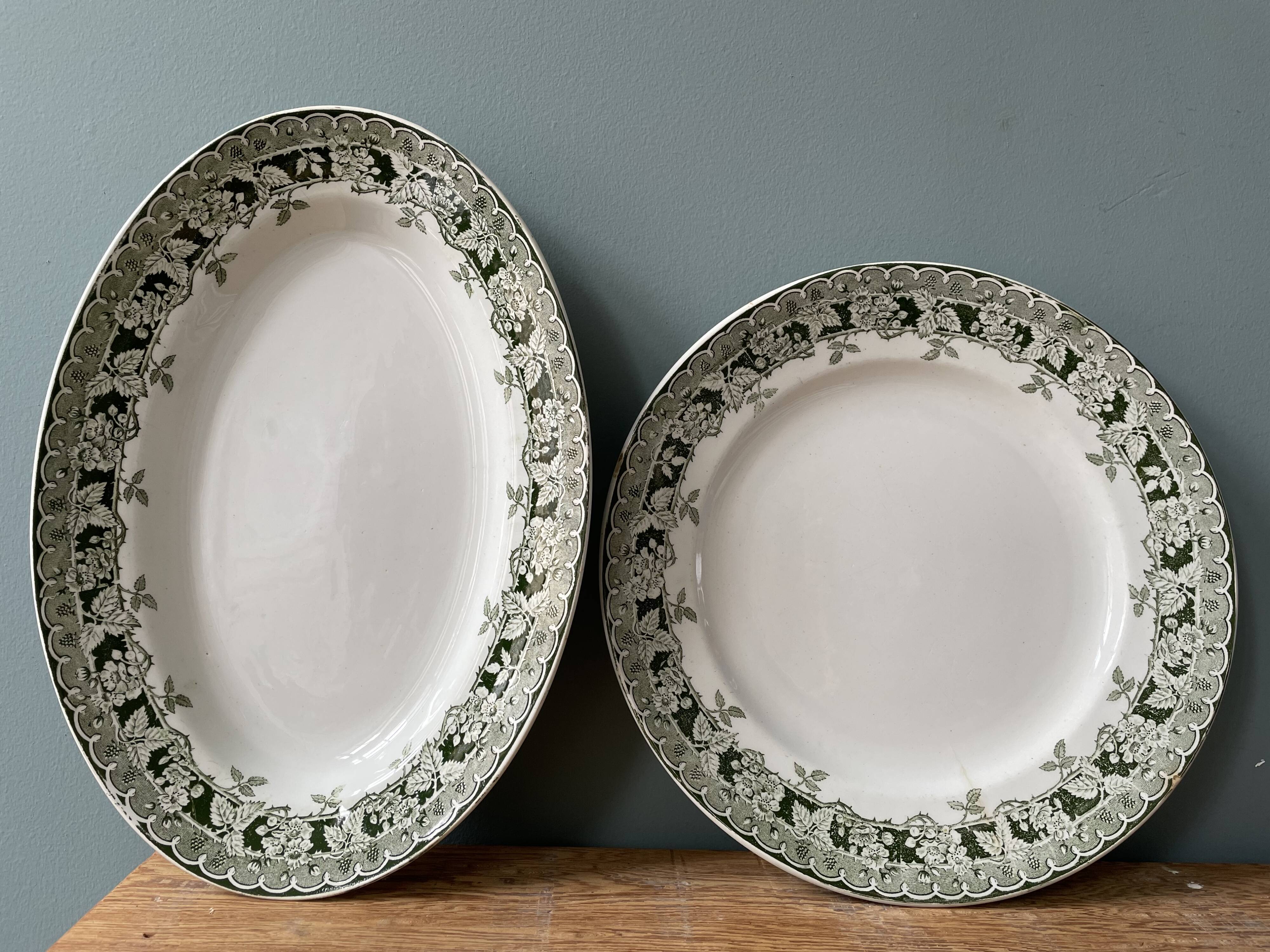 Set of two old dishes Terre de Fer St Amand & Hamage, "Mulberry" collection