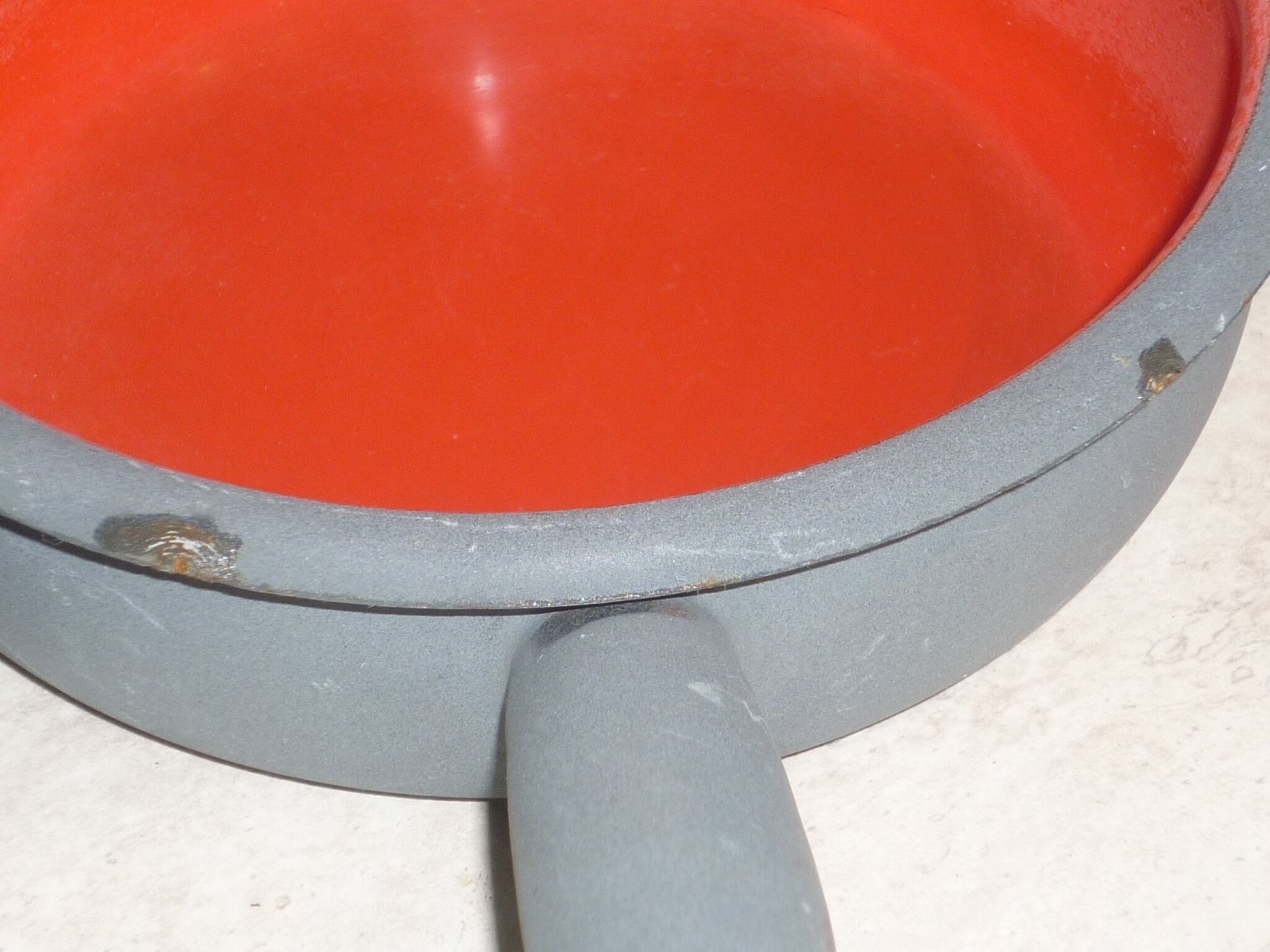 Set of 3 colored iron pans