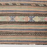 Tapis Kilim Vintage Rayé Pastel, Tons Doux, Motifs Ethniques, 174x256 Cm