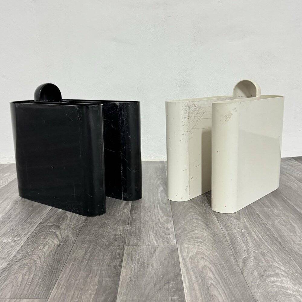 White and Black Magazine Rack by Rodolfo Bonetto for Bilumen, 1960s