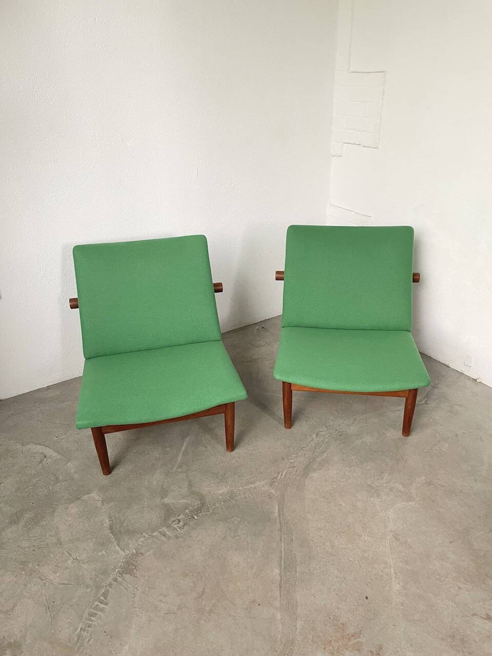 Pair of Finn Juhl Armchair model “Japan” France & Son