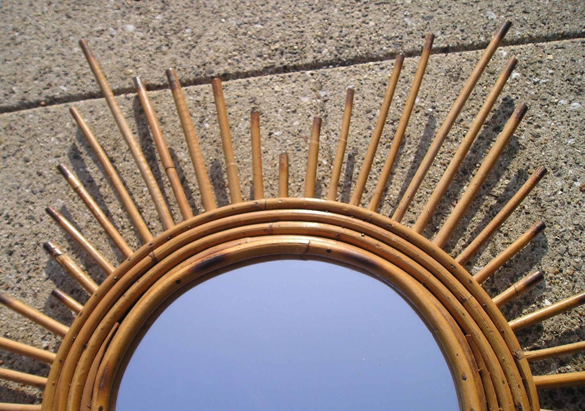 Mirror sun 70s wicker 62cm