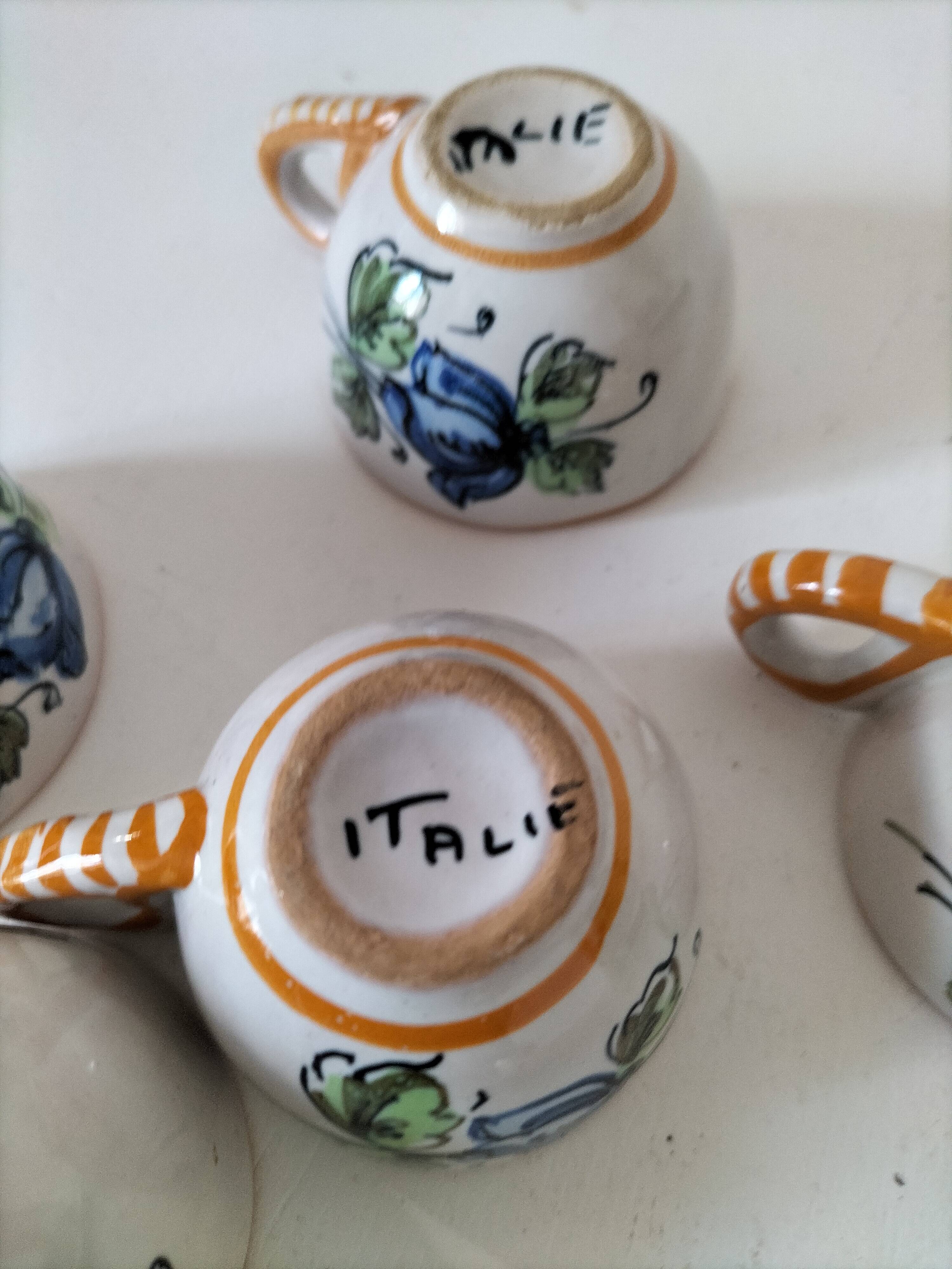Ensemble 5 mini tasses italiennes en faïence peinte – années 60/70