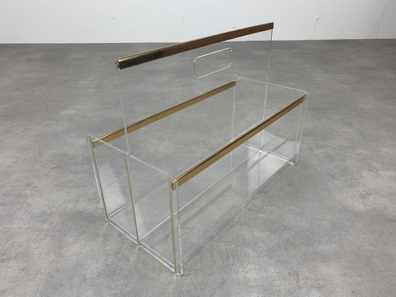 Plexiglass and brass magazine rack from the 70s in Hollywood Regency style.