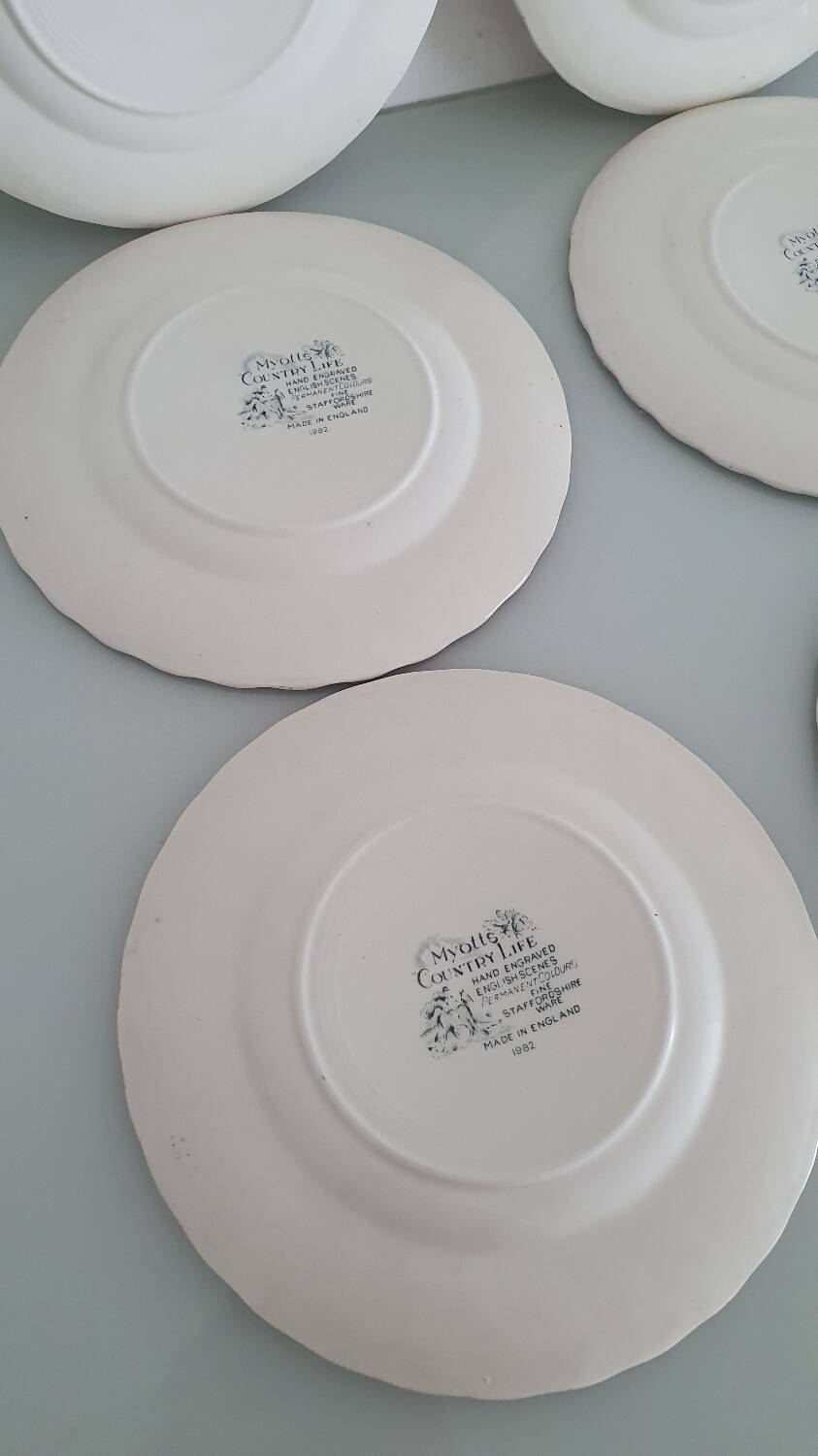 Set of 6 Myotts "Country Life" dessert plates