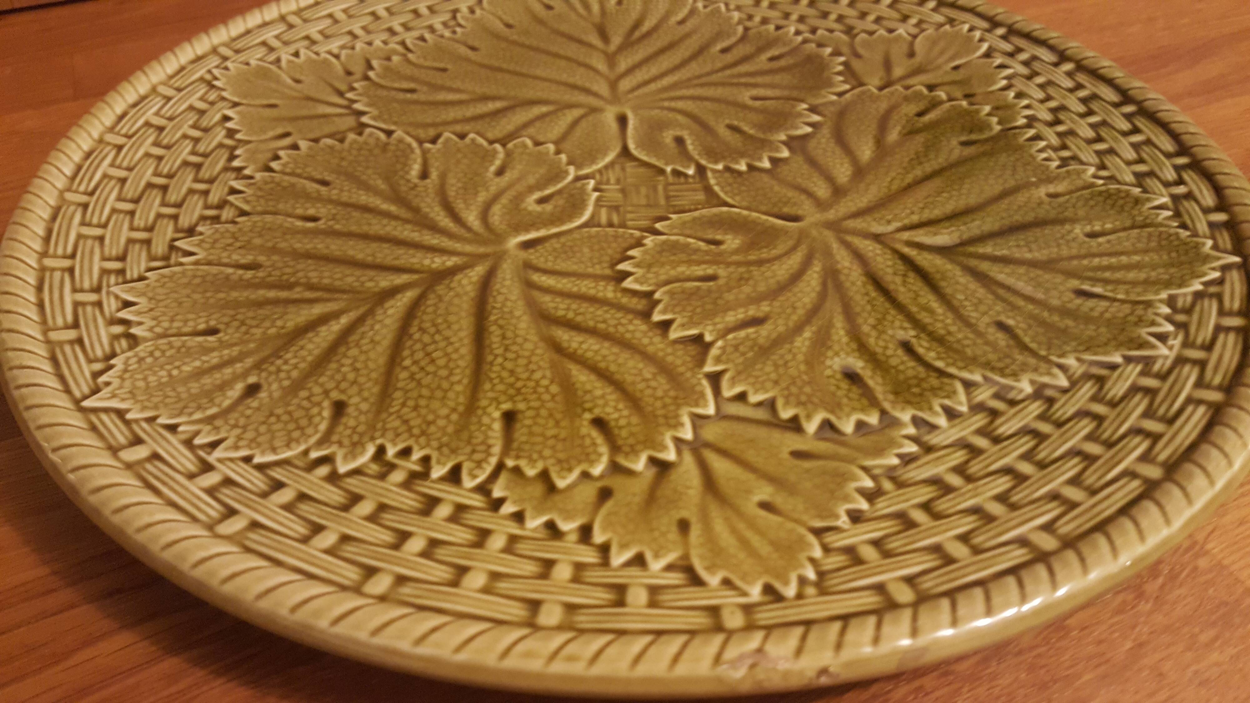 Gien Barbotine earthenware pie dish