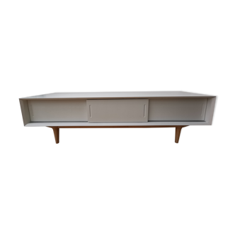 Scandinavian enfilade