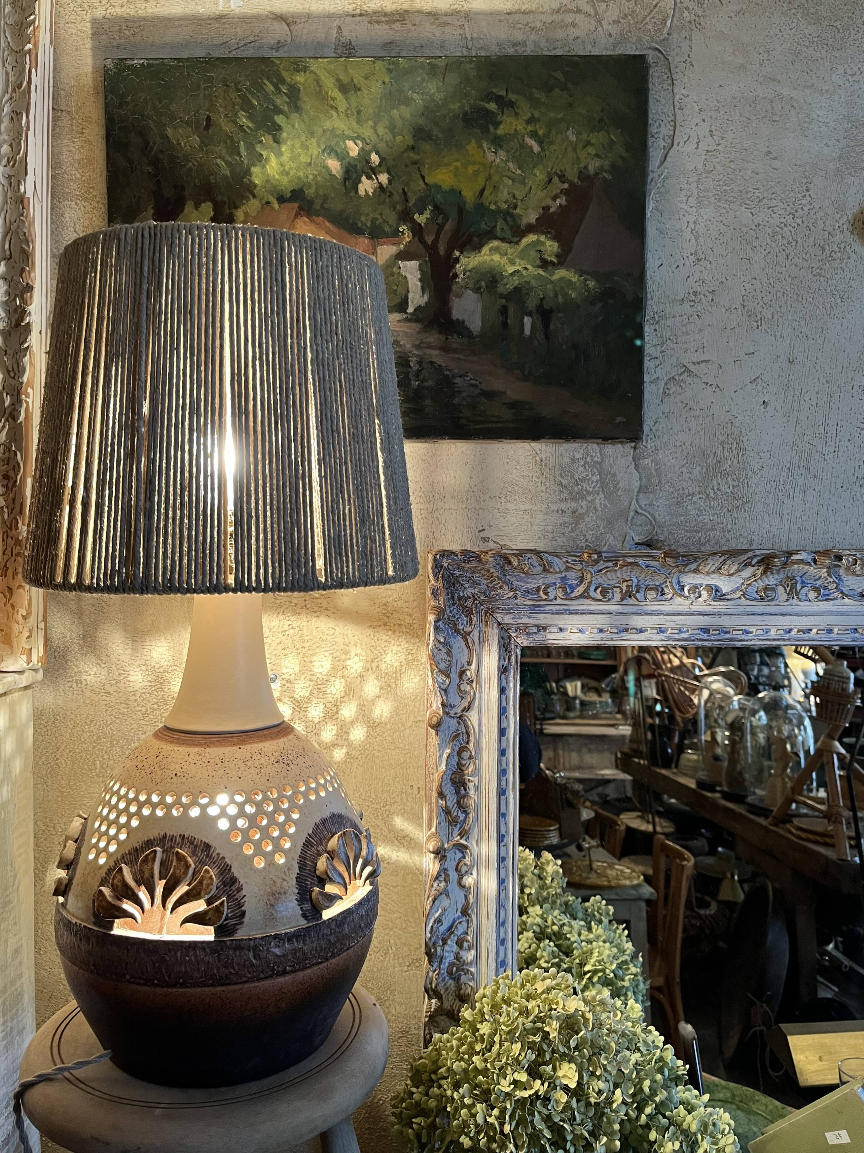 Scandinavian ceramic lamp