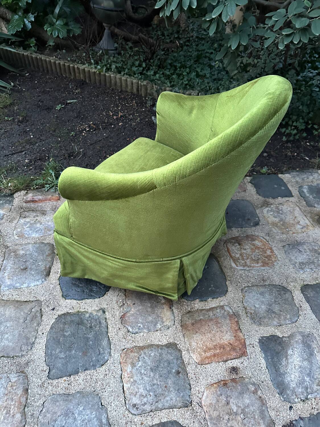 Fauteuil crapaud en velours vert