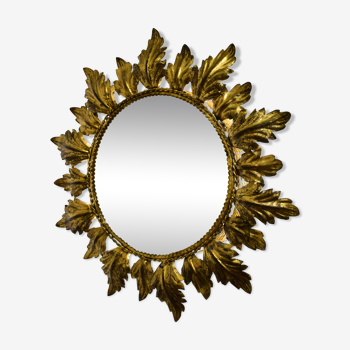 Miroir rétroéclairant soleil métal dorée décor feuille d'acanthe