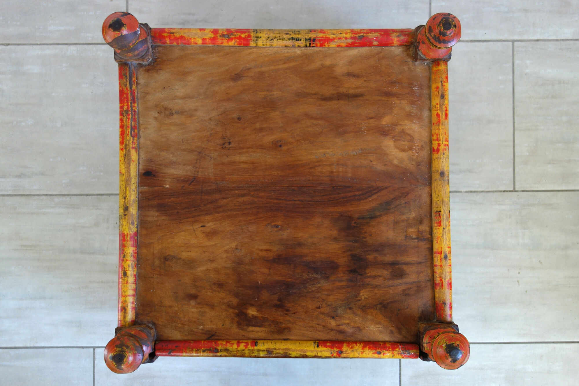 Table à thé d'origine afghane/pakistanaise