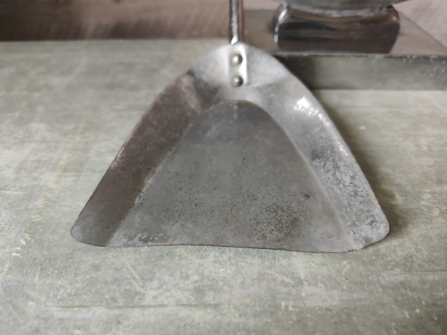 Vintage fireplace table servant