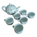 Teapot and its 6 cups