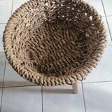 Woven round basket