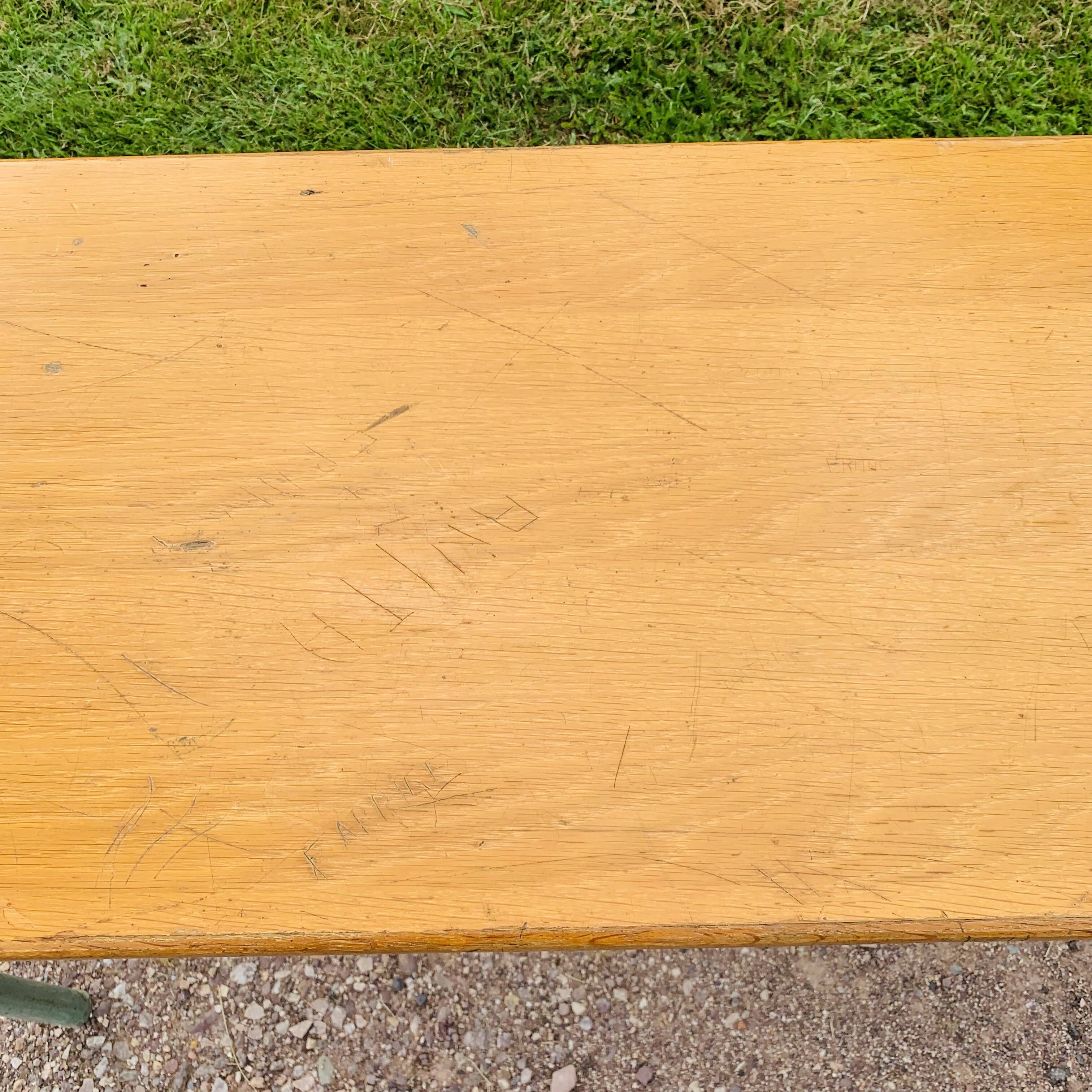 Large school table - 2m44