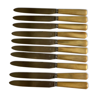 Set of 11 old table knives, horn handle, stainless blade and silver ferrule