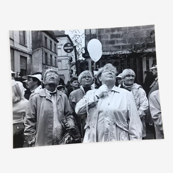 Original print 2000s, street crowd