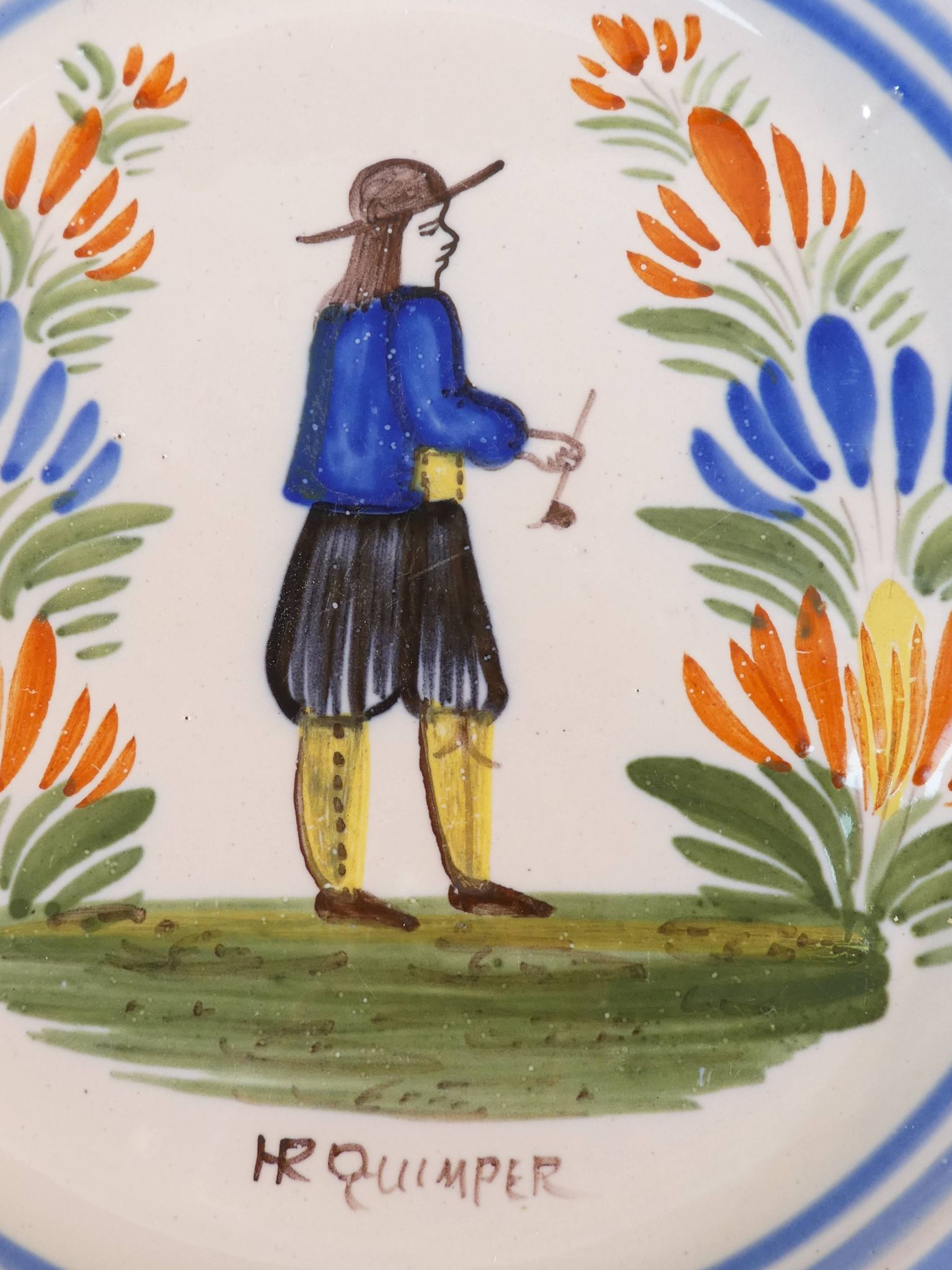 Plate in faience hr quimper decoration of breton