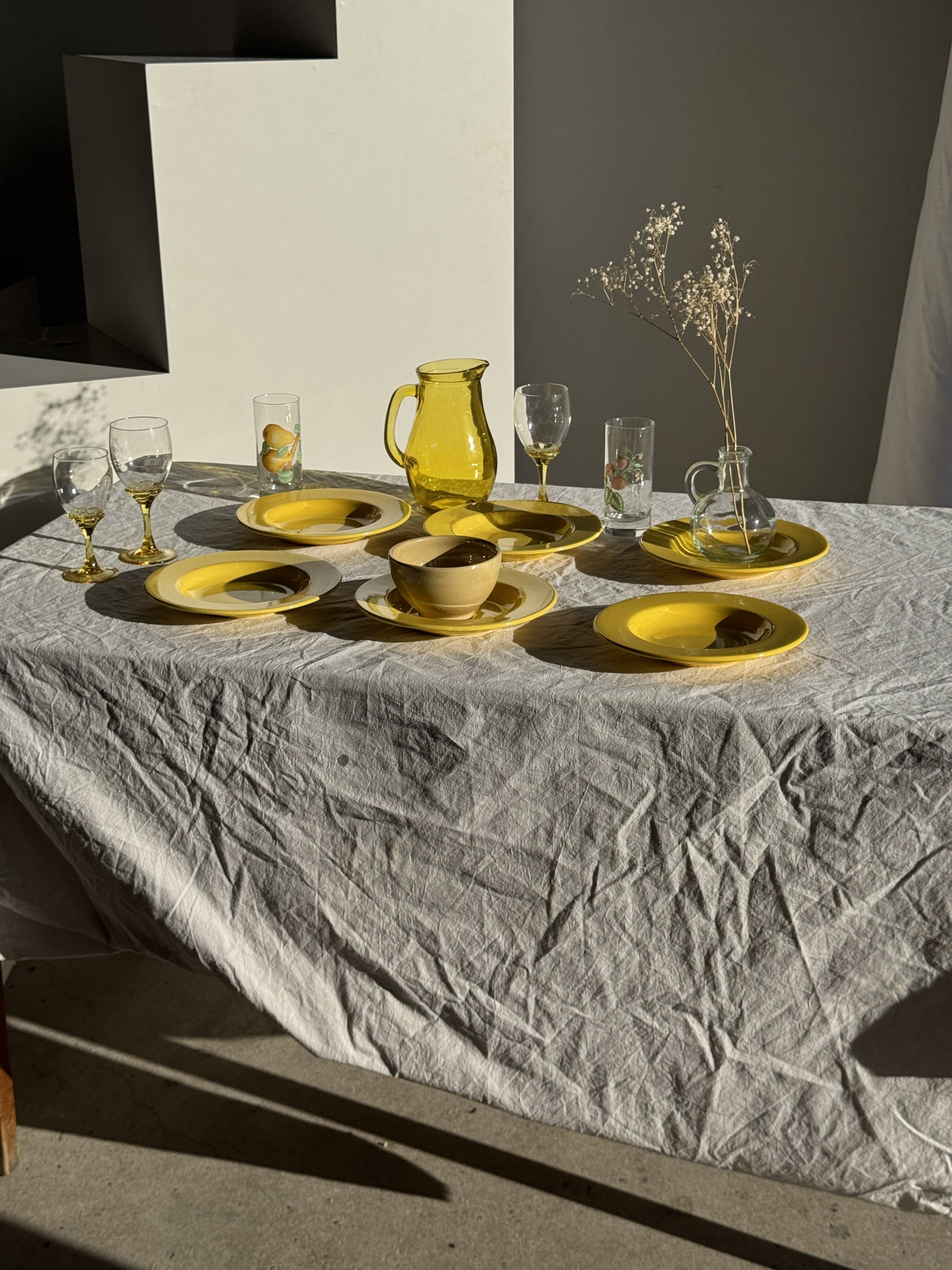 Set of 6 vintage yellow deep plates D22.5 H3.5