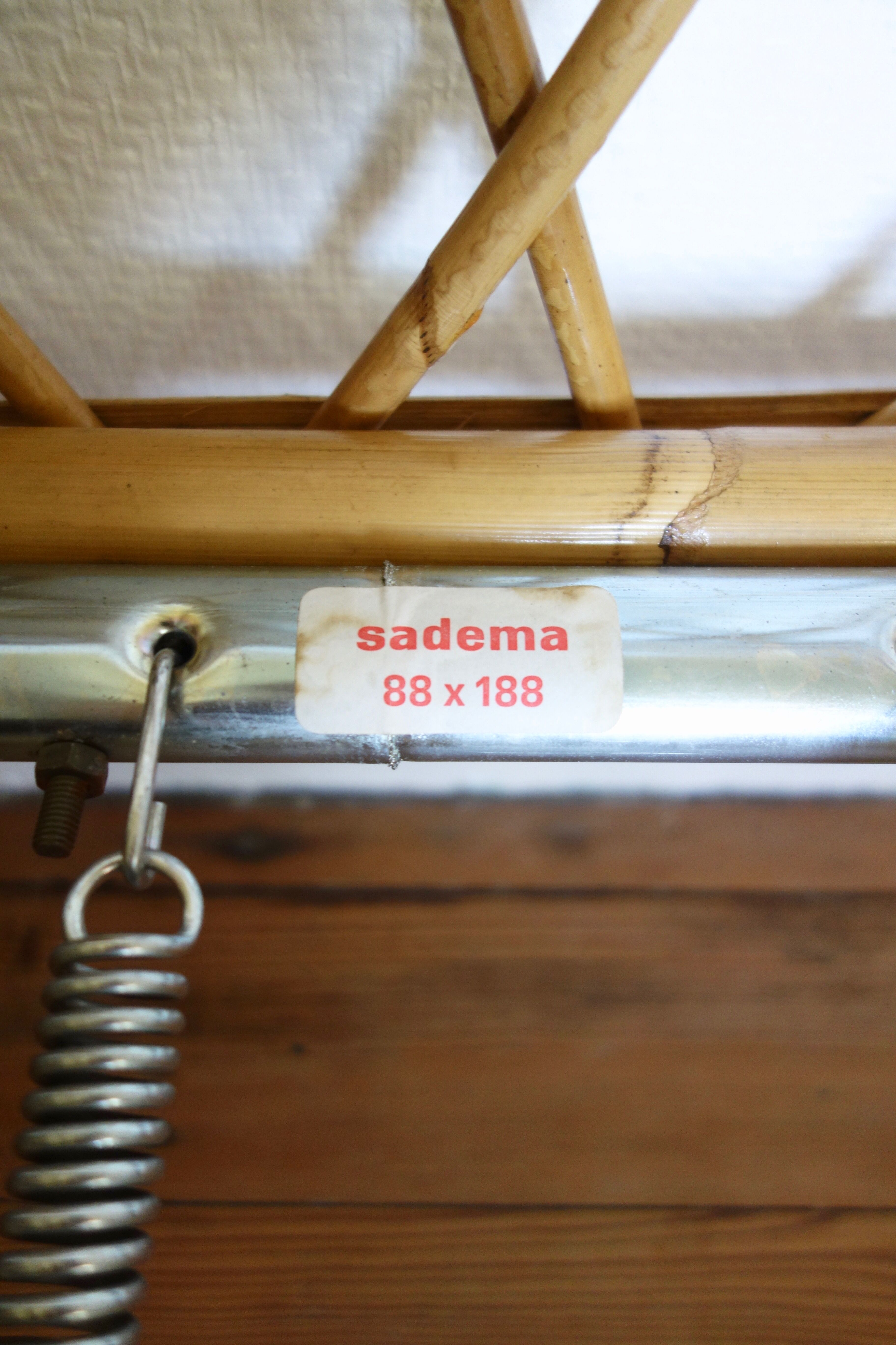 Bed basket rattan 60s