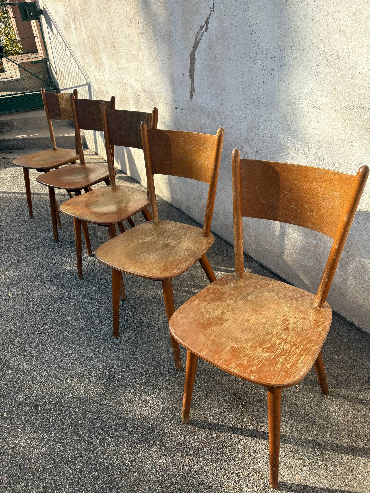 Série de 5 chaises bistrot Hiller