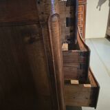 Curved Louis XV commode, 18th century.