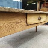 Farm table