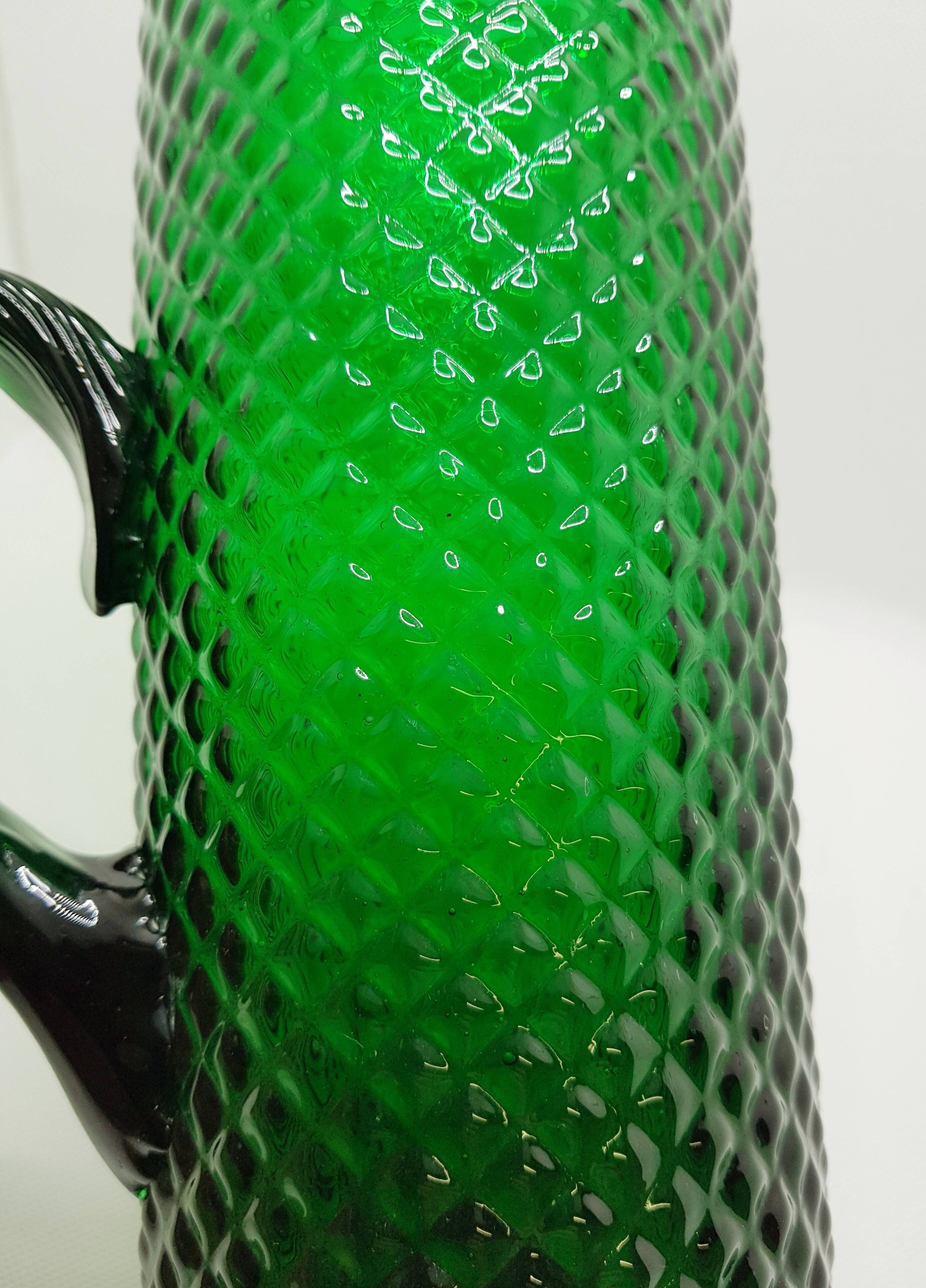 Pichet en diamant émeraude