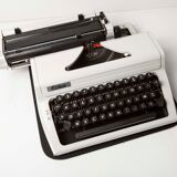 Erika typewriter model 106 portable