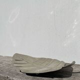 Silver metal leaf pocket emptier