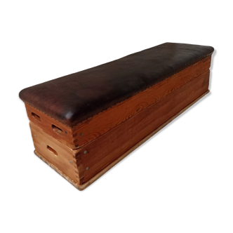 Banc, ancien plinth de gymnastique