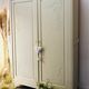 Armoire parisienne