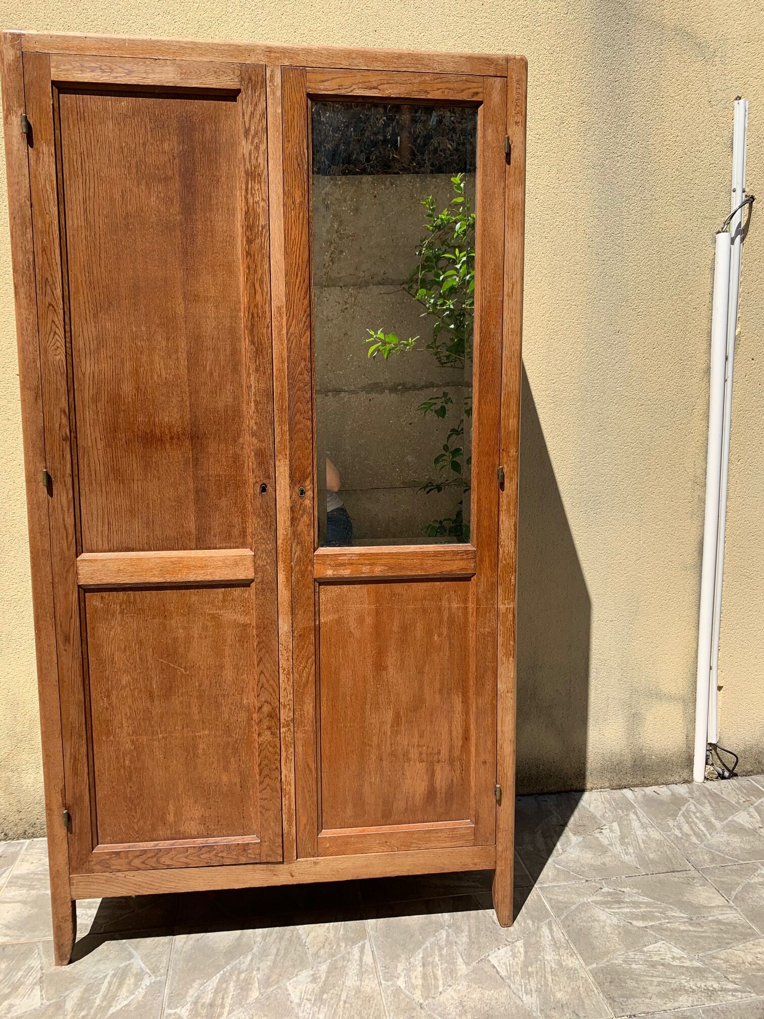 Vintage 70s hospital cabinet