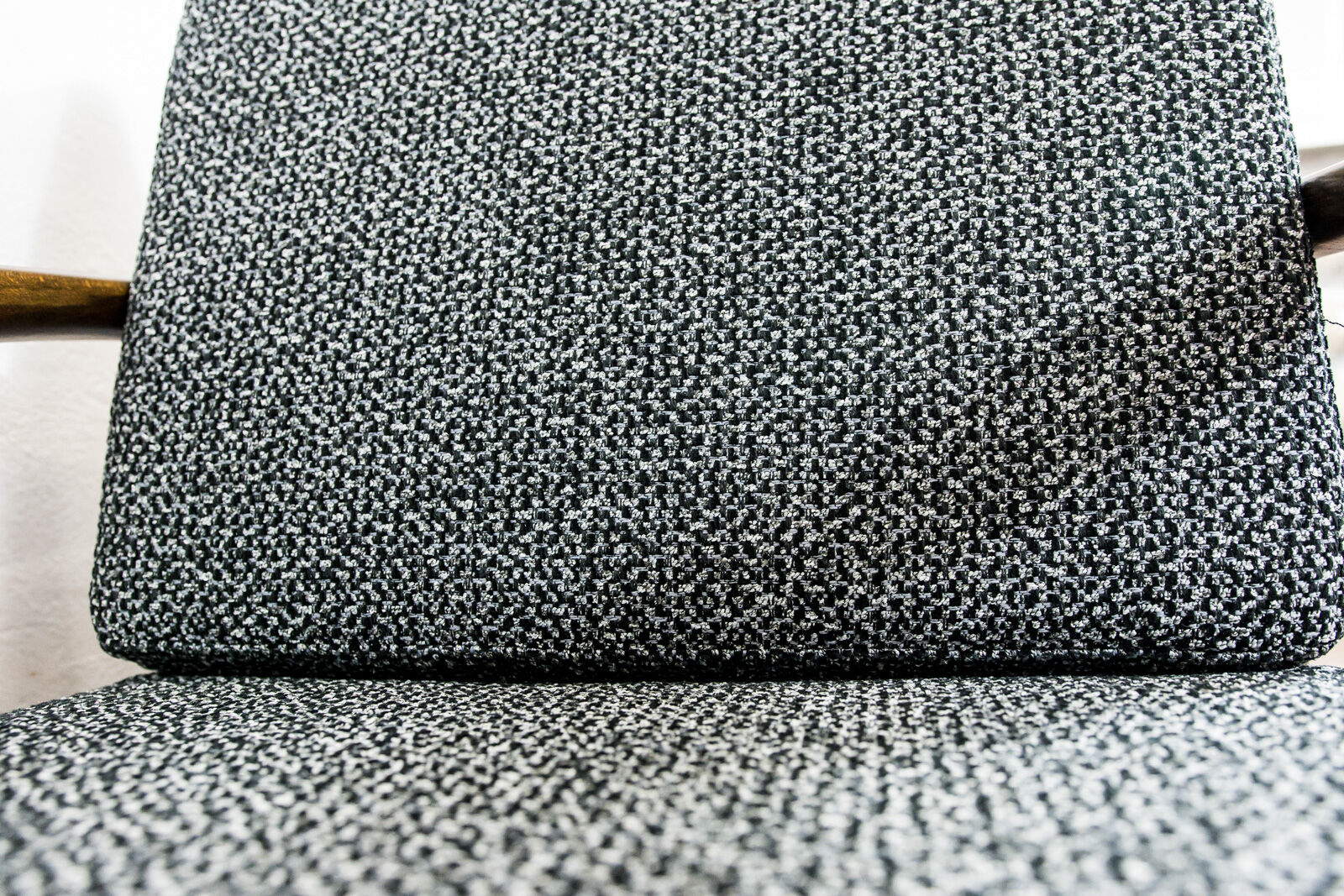 Pair of Restored Black B-7522 armchairs by Zenon Bączyk, 1960’s