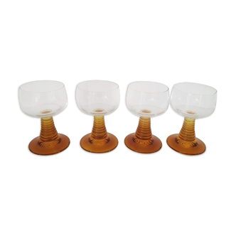 4 vintage foot glasses