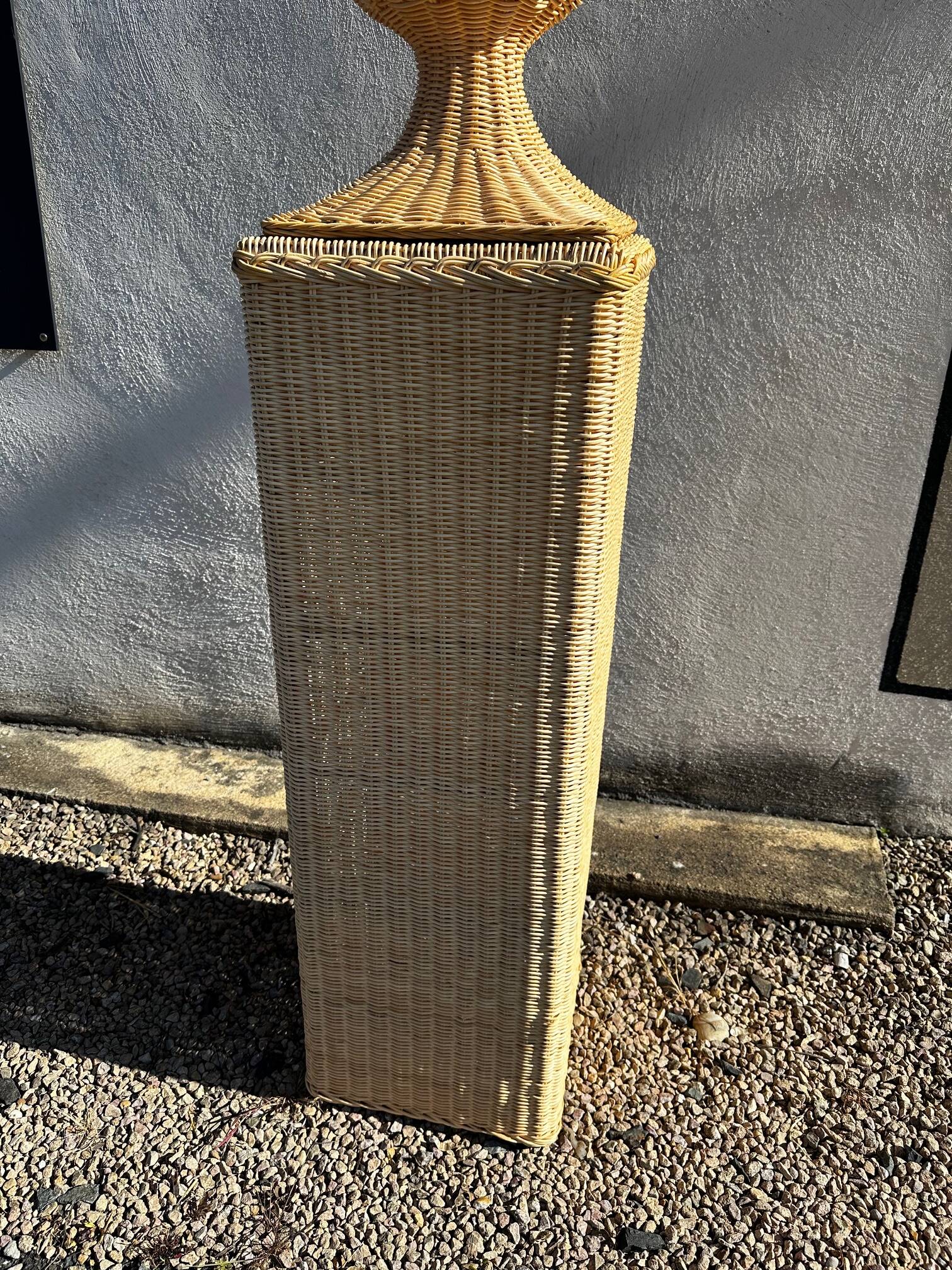 Médicis in rattan